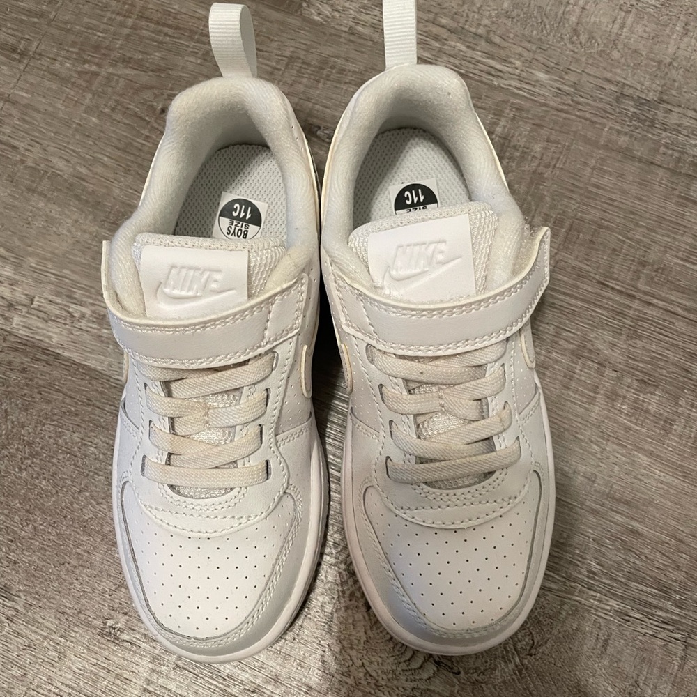 Nike Court Borough Low PS